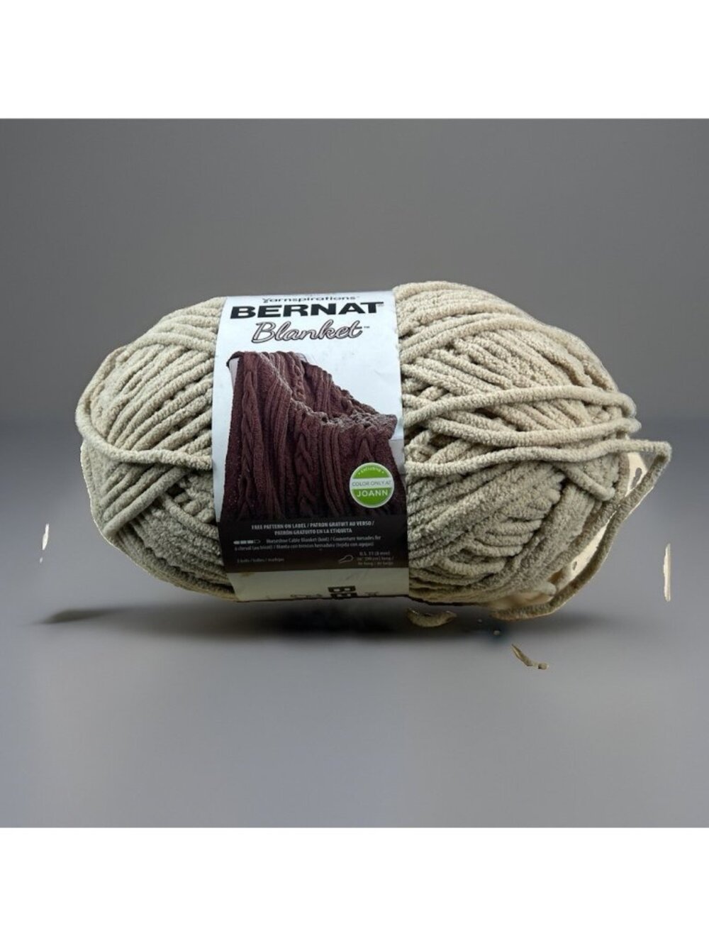 Bernat Blanket Yarn-1 Skein Almond Tan Color 100% Polyester 10.5 Oz 300 Gram New